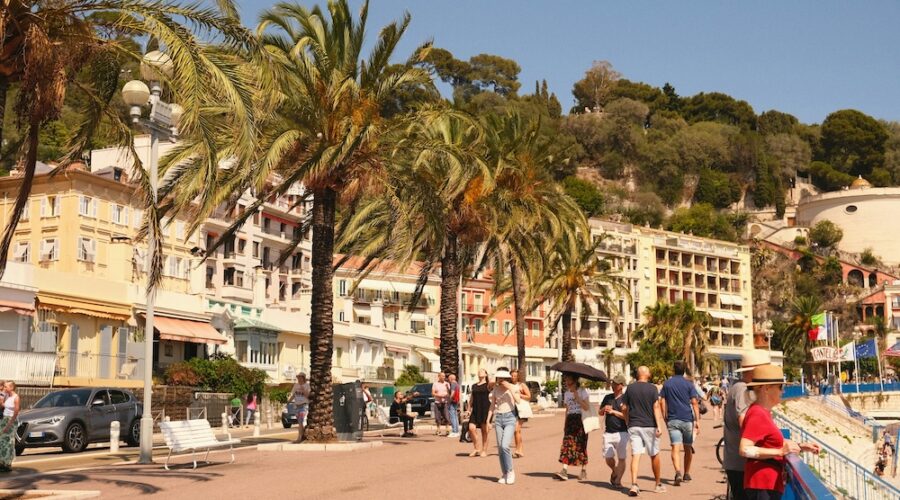 High demand for apartments on the Promenade des Anglais